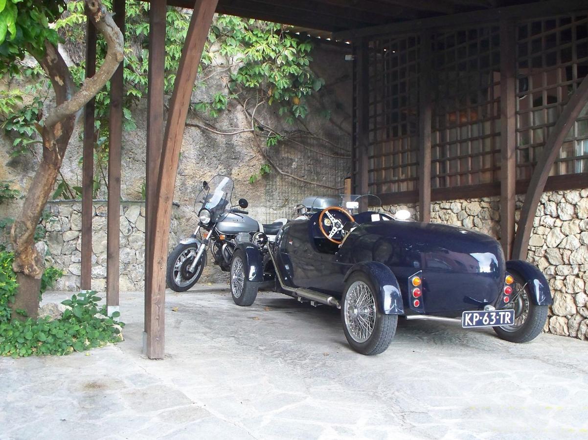 La Tana Del Tasso Ventimiglia Bed & Breakfast Dış mekan fotoğraf